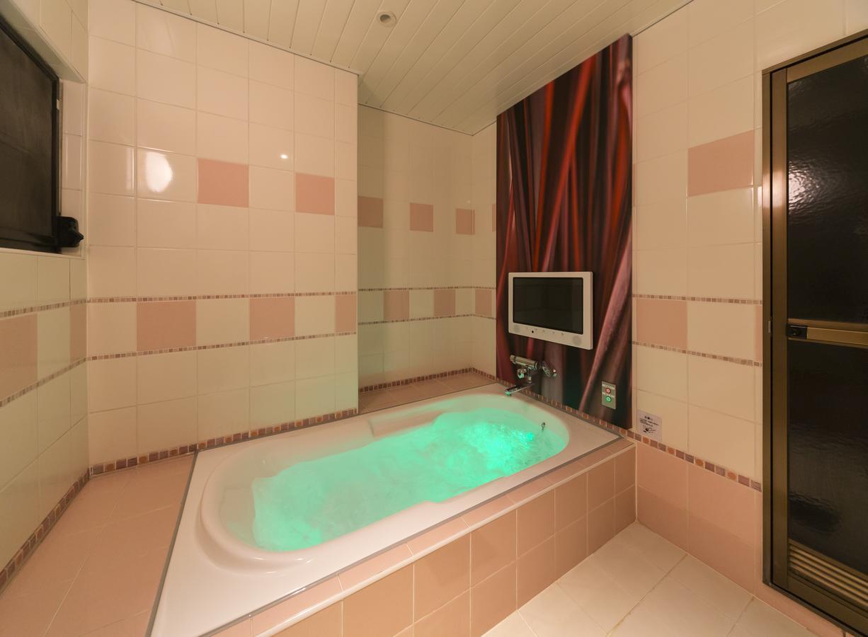 Hotel Plant Garden Resort (Adults Only) Toyokawa Exterior photo